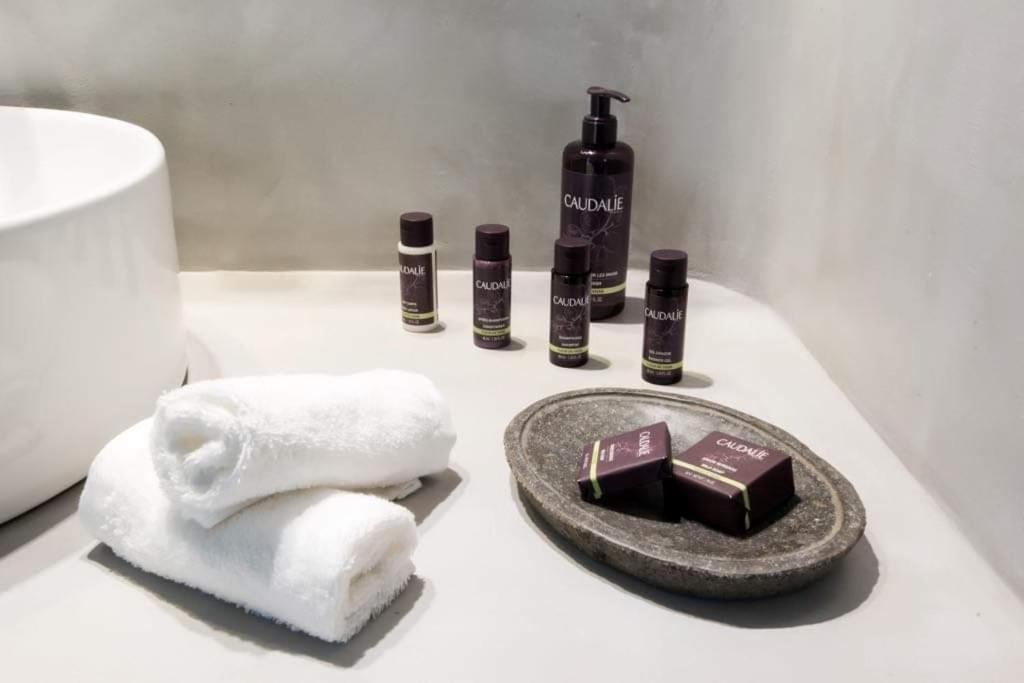 Jonaz Rooms & Suites Ornos (Mykonos) Bagian luar foto