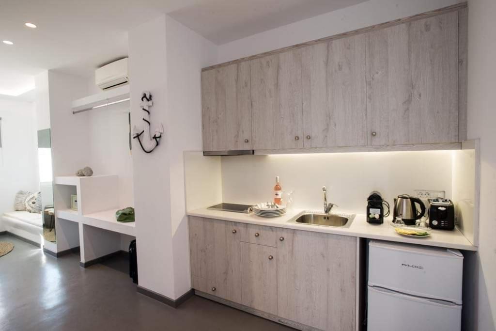 Jonaz Rooms & Suites Ornos (Mykonos) Bagian luar foto